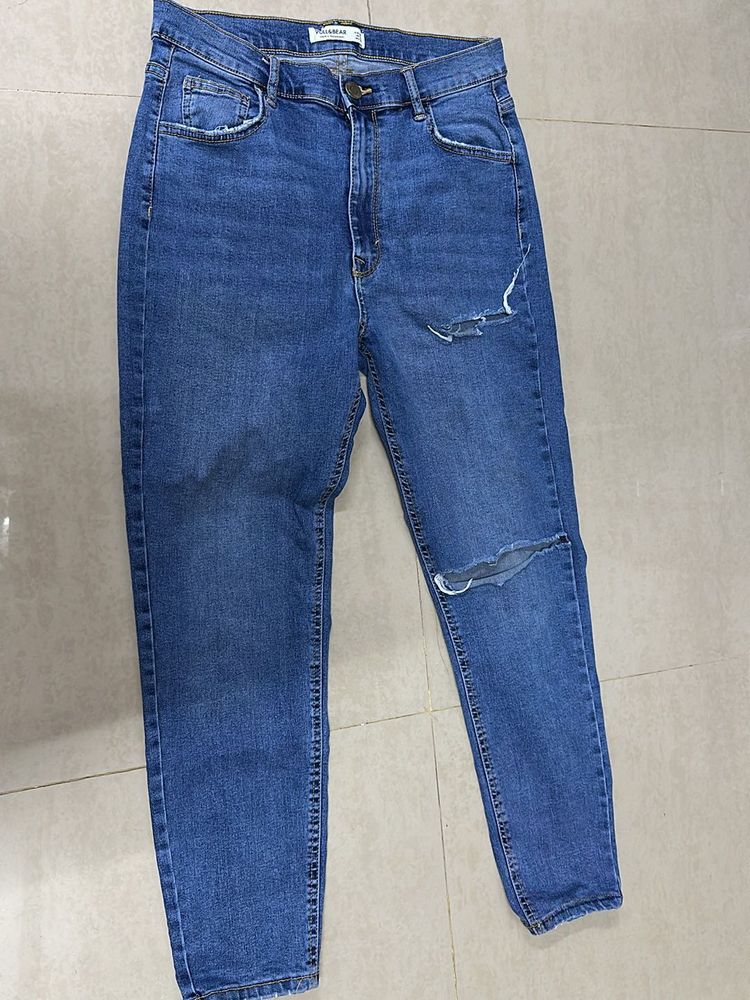 Pull&amp;Bear Ripped Jeans And Shein Top