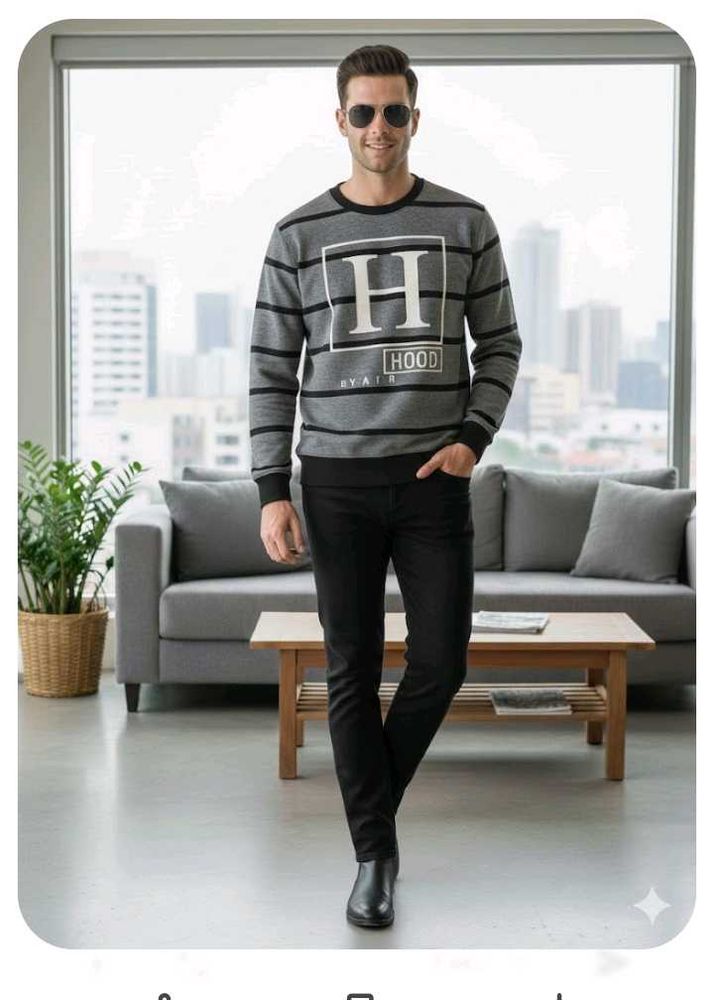 Stylish crewneck sweatshirt for mens