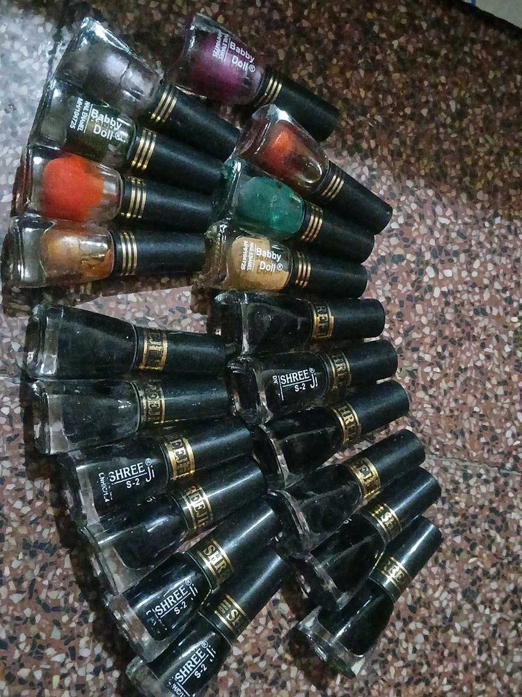 Nail Polish Bundle of 20. 8 colors 12 black color