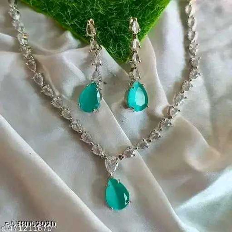 Elegant Jewelry Set