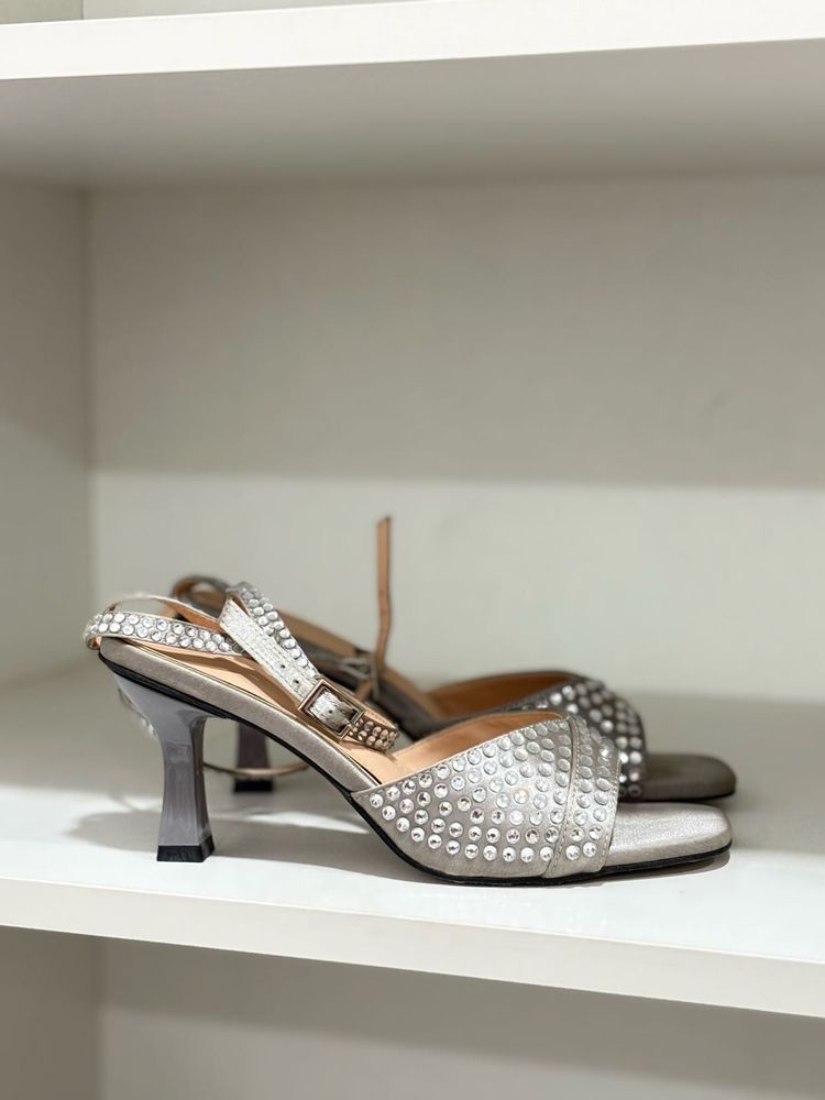 Rhinestone Women’s Heel