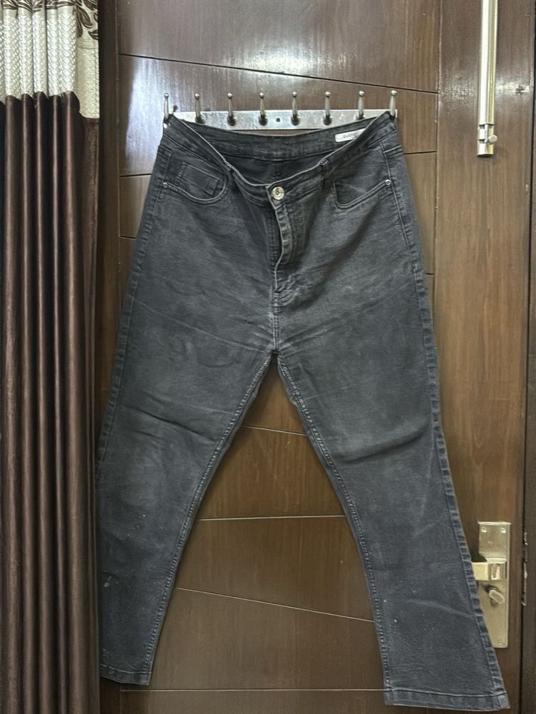 Stylish Grey Jeans