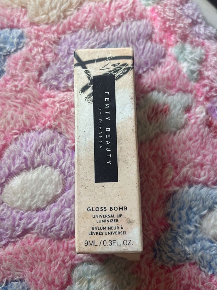 Fenty Beauty Gloss Bomb Luminizer