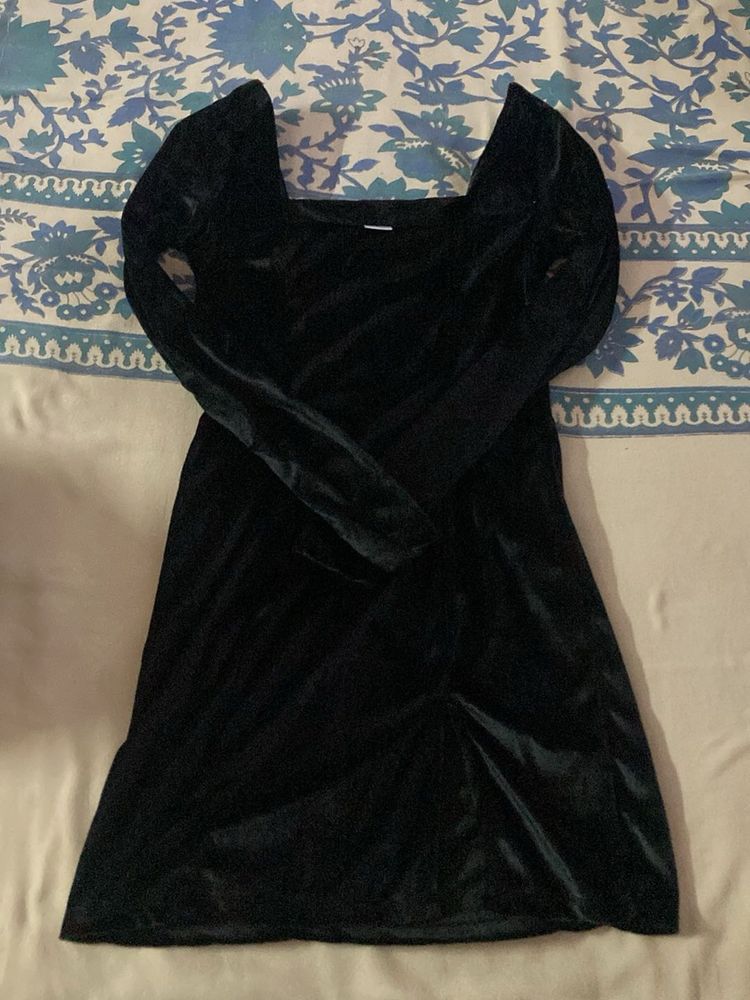 Black Velvet Puff Sleeve Dress