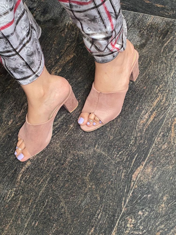 Suede Mauve Heels
