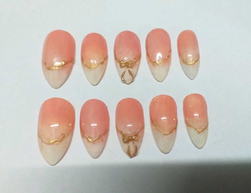 Press On Nails(Golden Coquette)