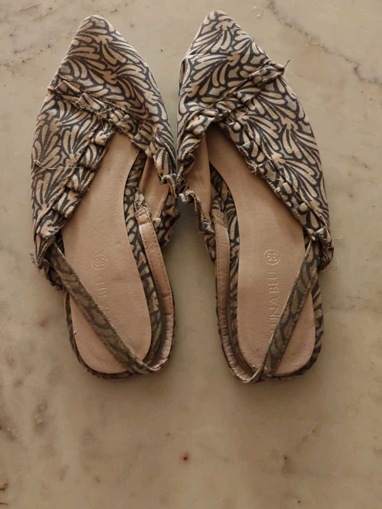 Printed Flats &amp; Sandals
