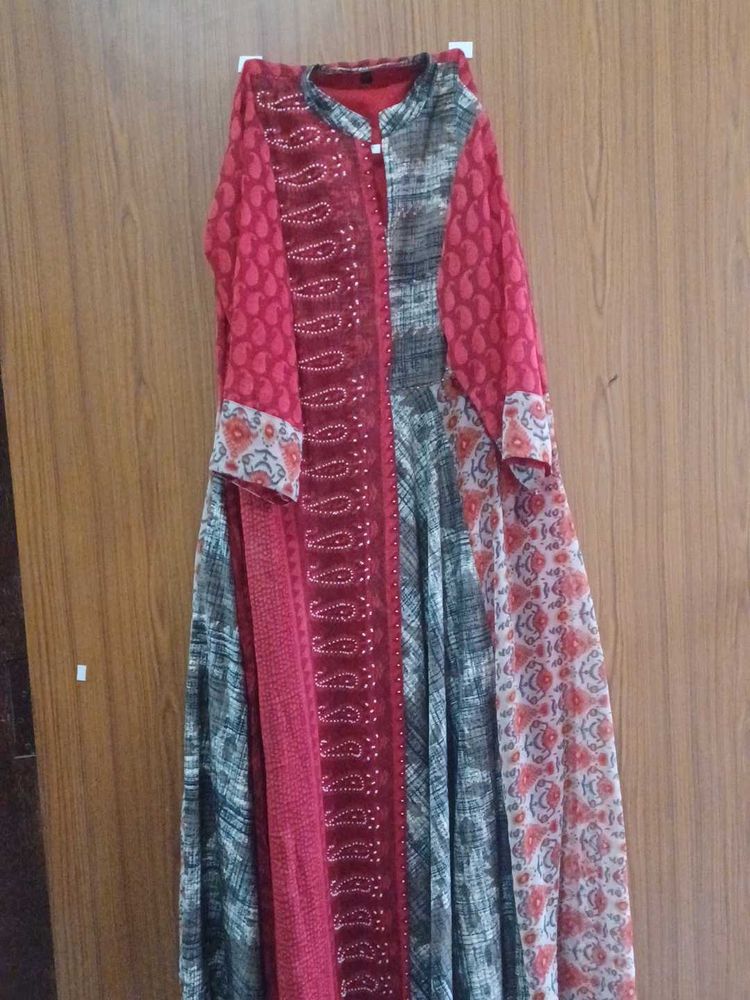 Elegant Red &amp; Grey Kurta with full flair