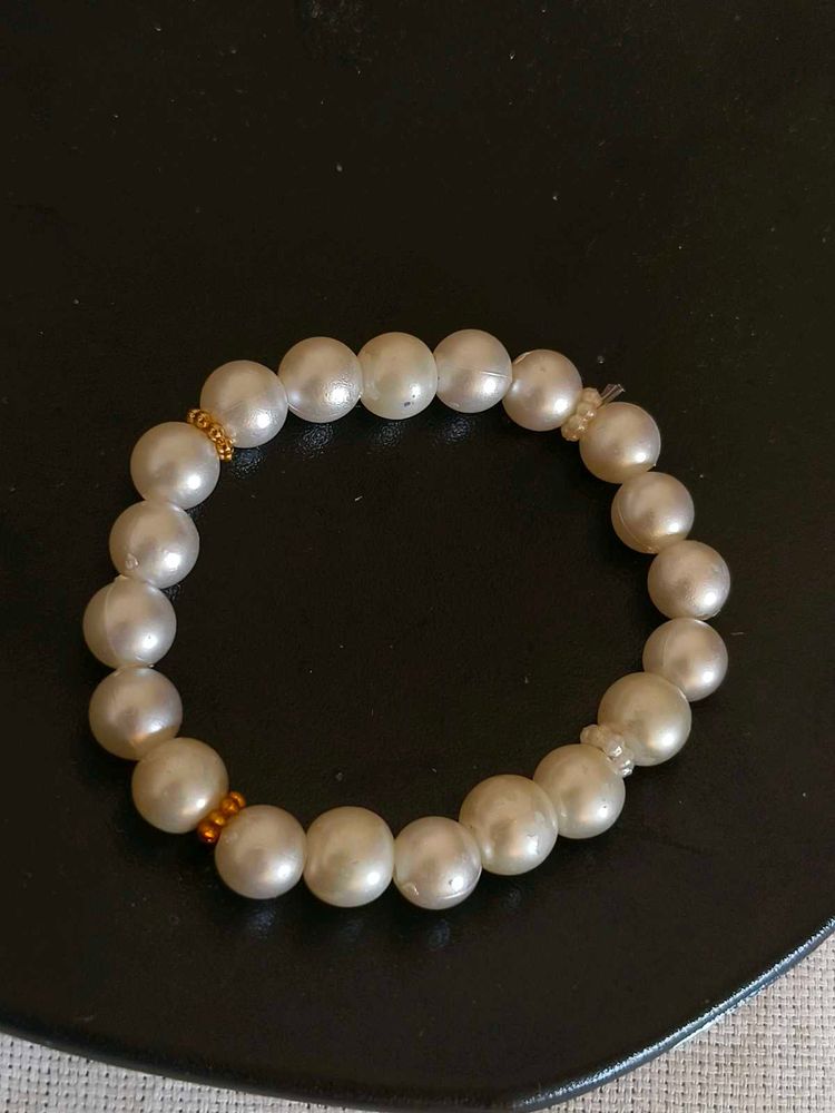 Big Pearl Bracelet
