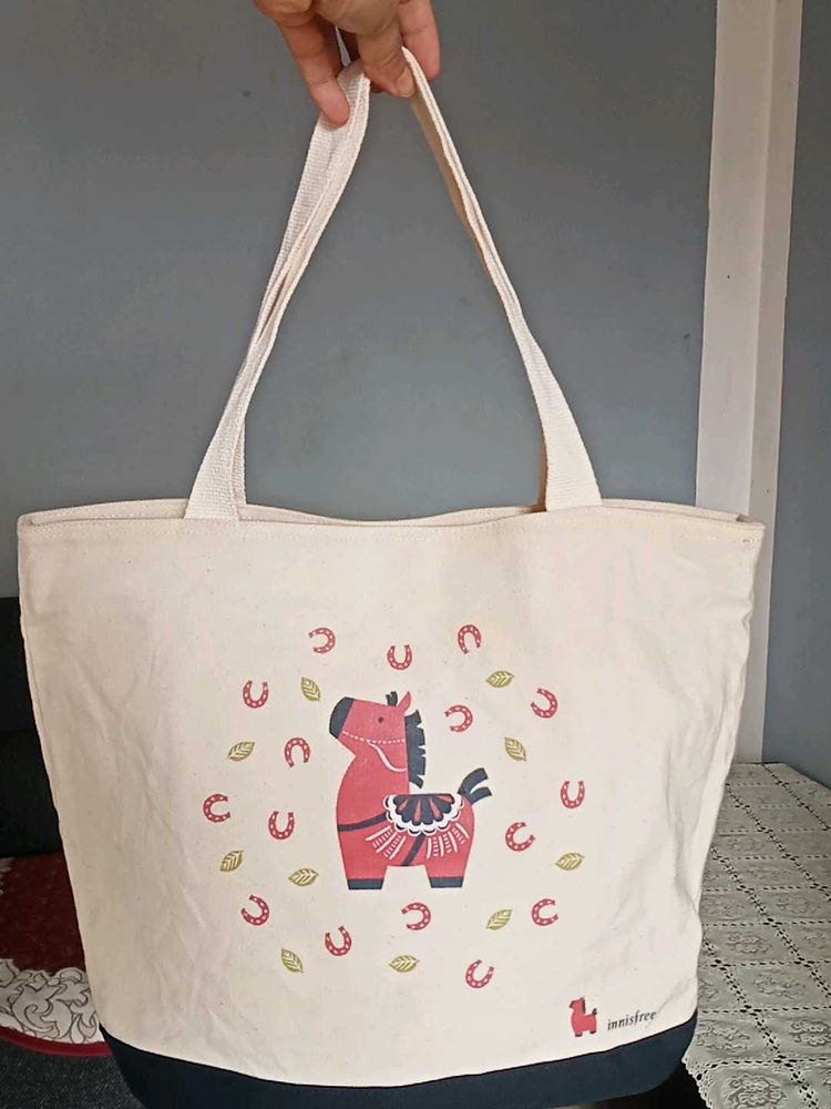 Spacious 100% Cotton Bag