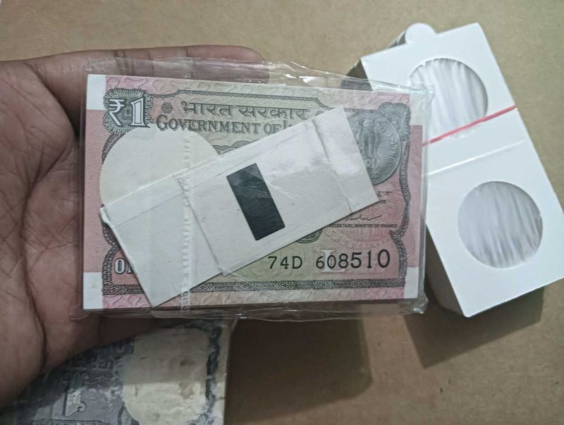 1 Rupees Note 100pcs Bundle