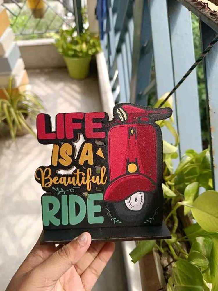 Table Decor Office Desk Showpiece