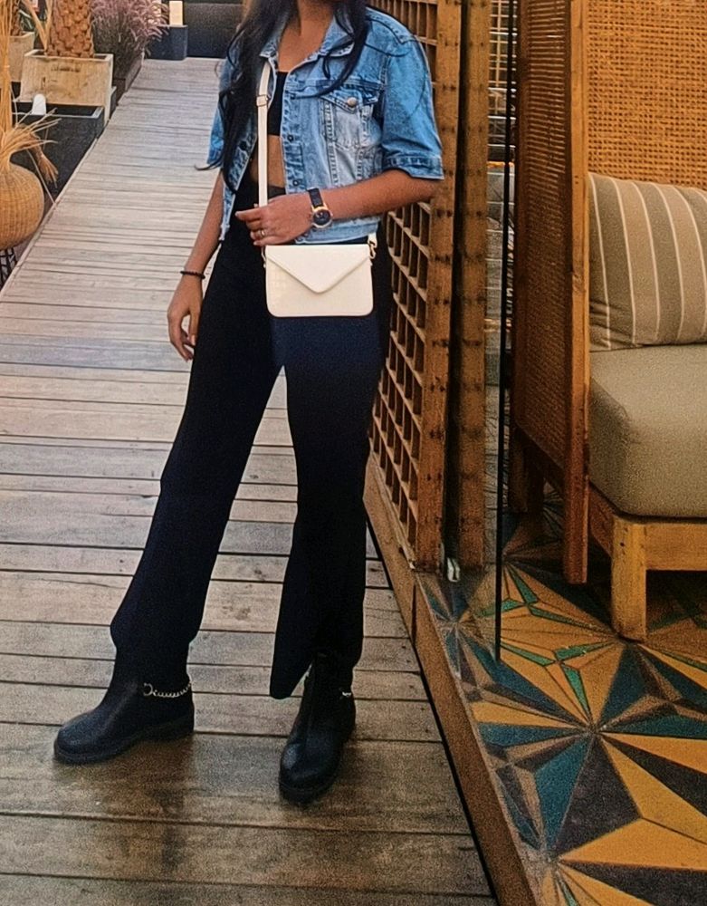 Mini Sling Bag 🤍