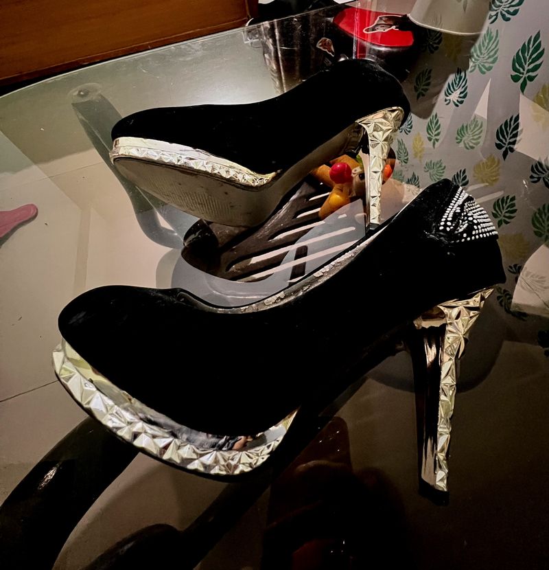Heeled Black&amp;Siver Rare Bellies EU39