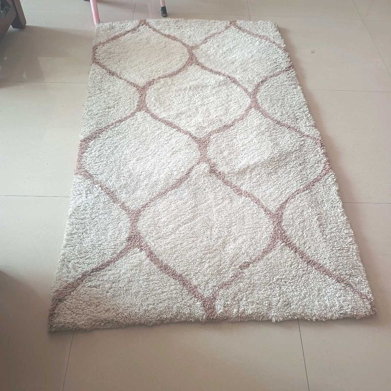 Carpet 5ft x 3 ft