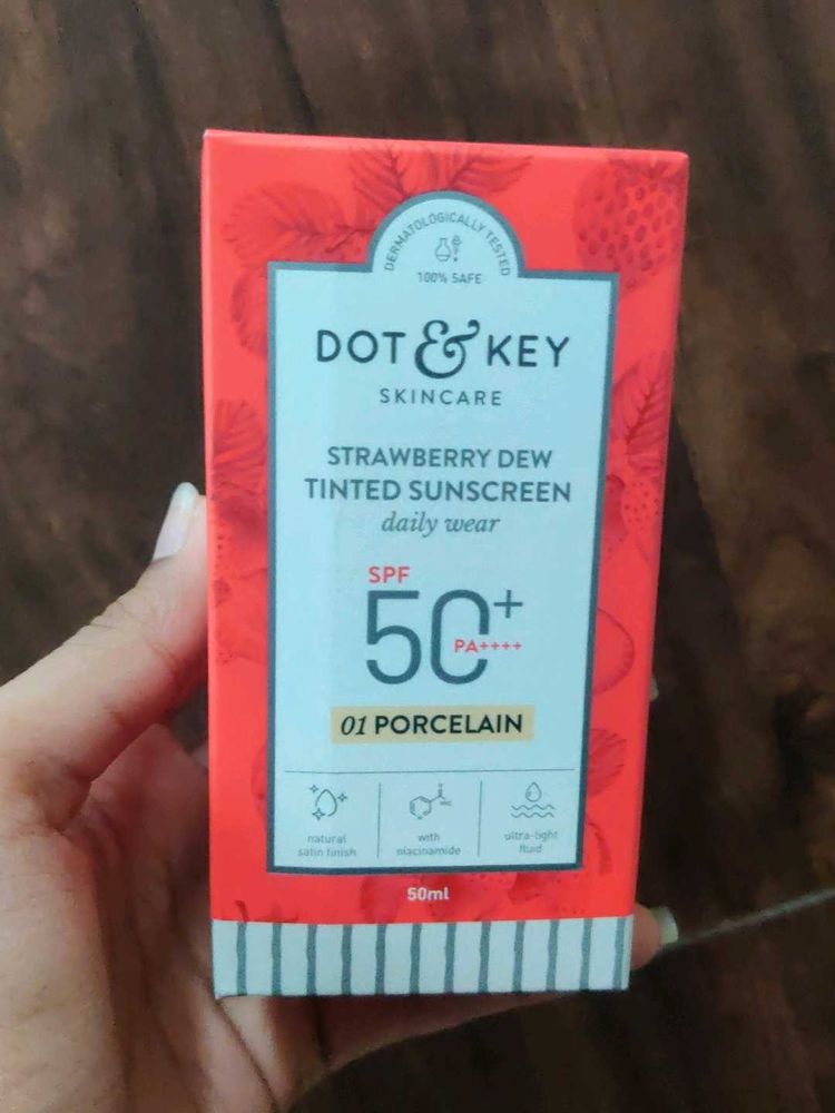 Dot &amp; Key Sunscreen