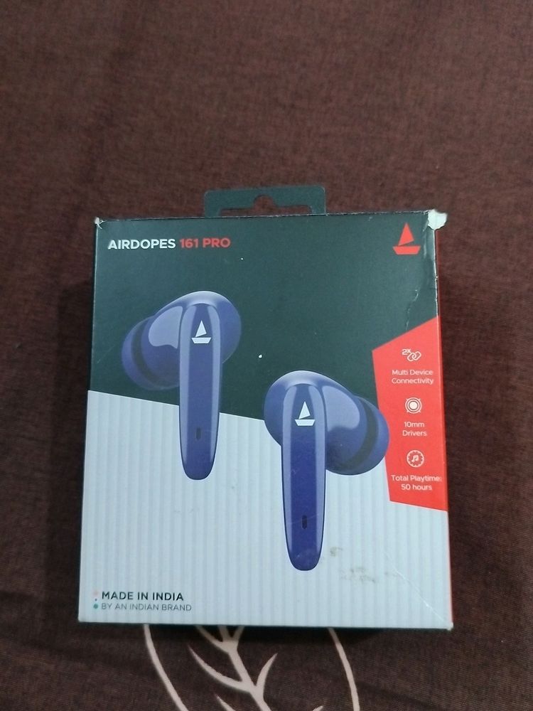 gadgets-headphones-speakers-boat-airdopes-161-pro-freeup