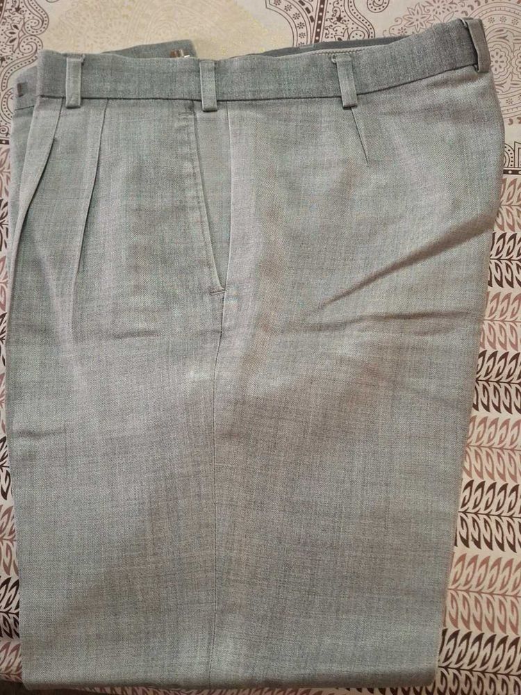 Gray self design men Pant.