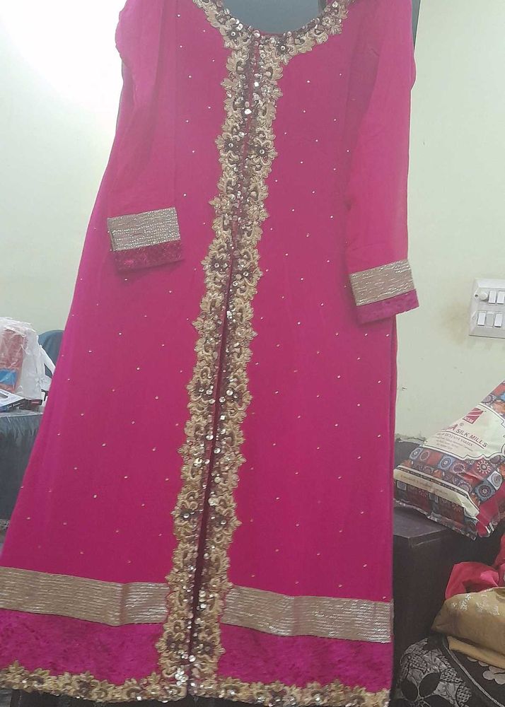 Elegant Pink Embroidered Kurta Set