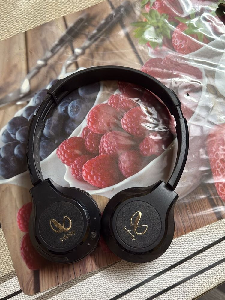 JBL INFINITY headphone For Sale