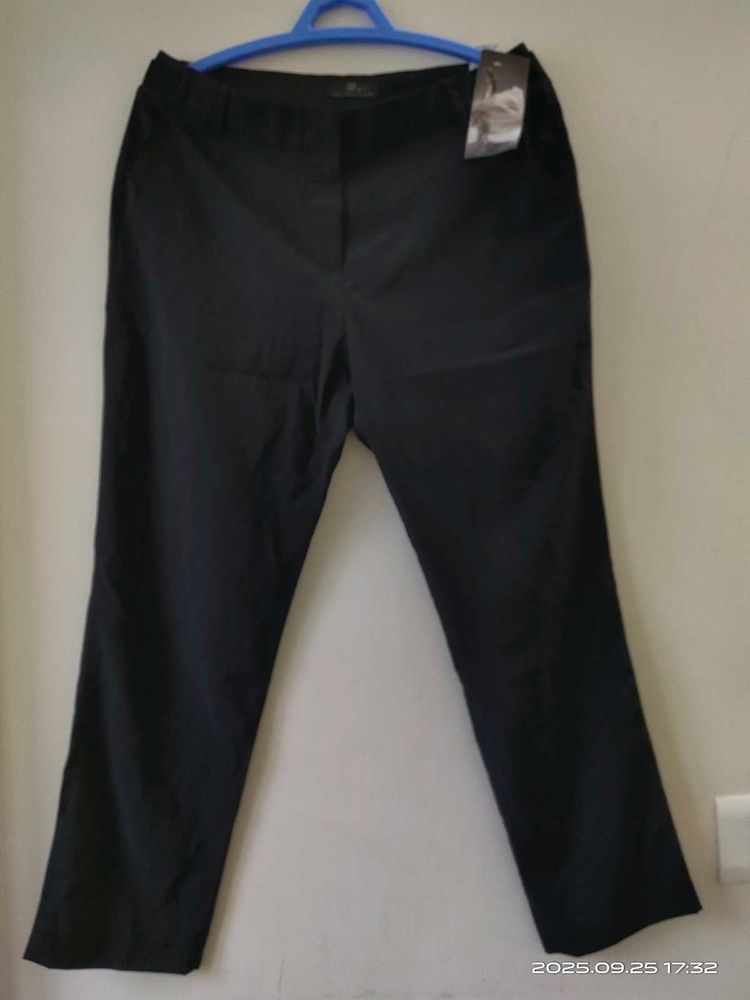 Black Trousers - 32 Bust