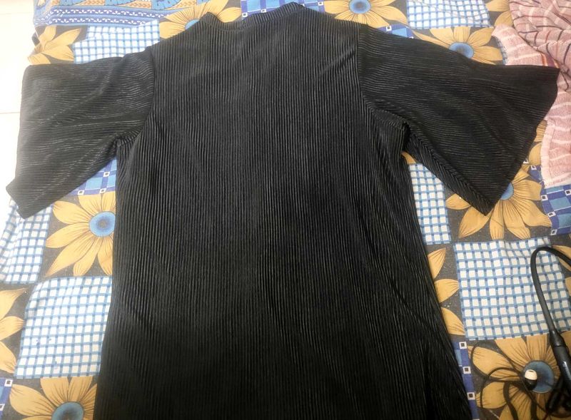 Elegant Black Textured Top