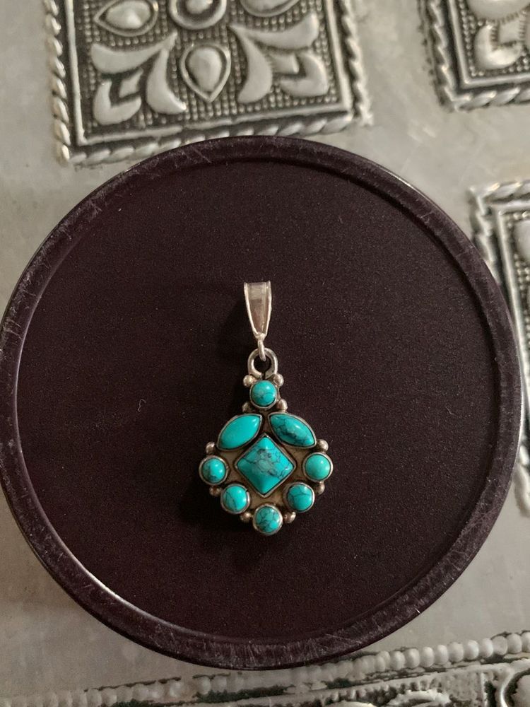 925 Silver Pendant For Sale