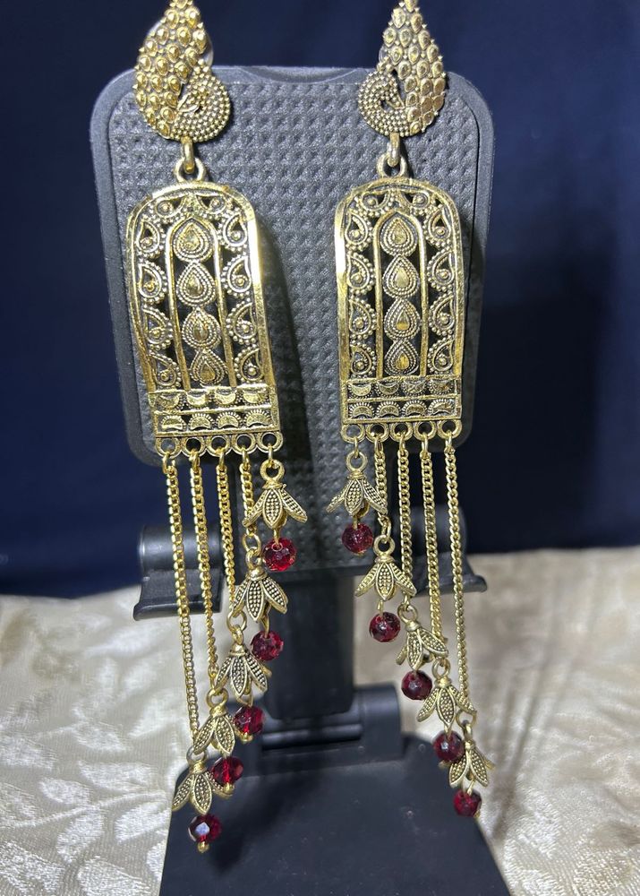 Vintage Gold &amp; Ruby Dangle Earrings