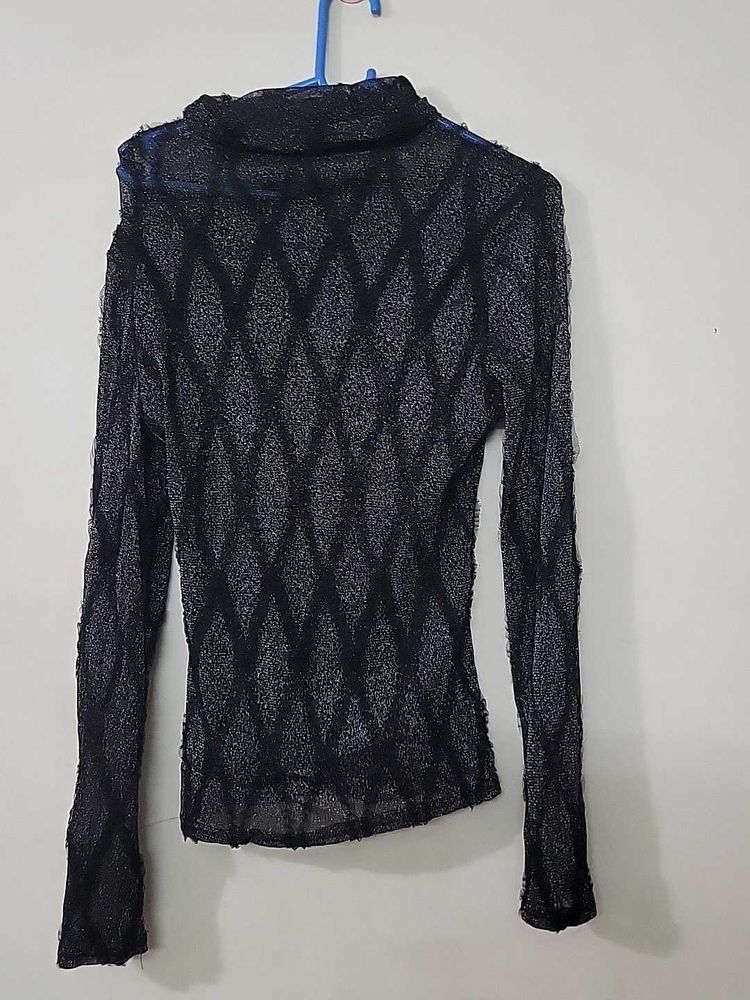 Diamond Pattern Long Sleeve Top