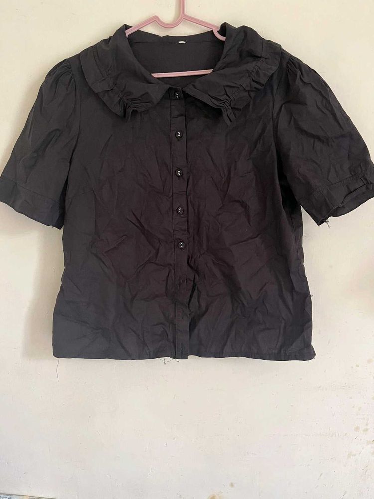 Short Sleeved Shirt With Ruffle Collar🌷🛍️