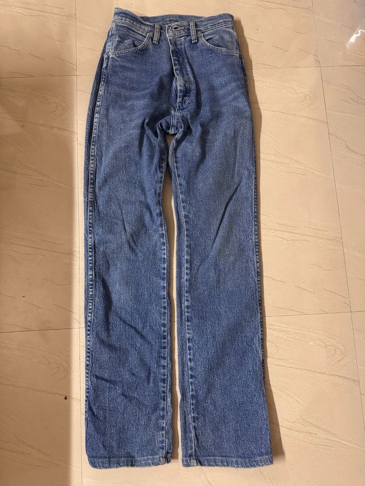 Straight Jean