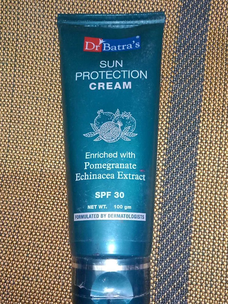 Dr. Batra&#39;s Sun Protection Cream SPF 30