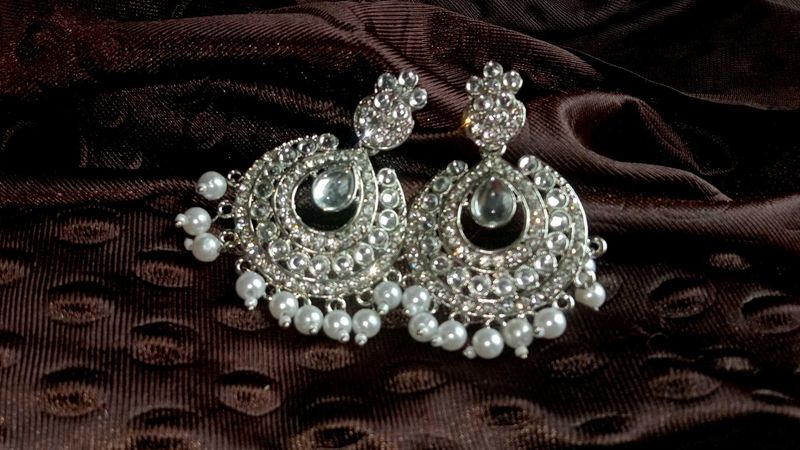 Silver Pearl Earring