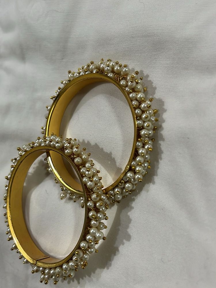Pearl Beaded Gold Bangle Set