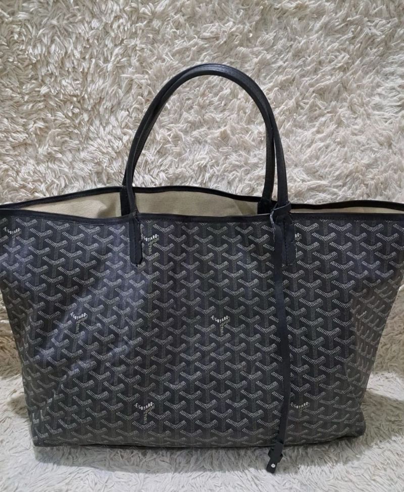 Authentic Goyard Saint Louis GM Tote - Black