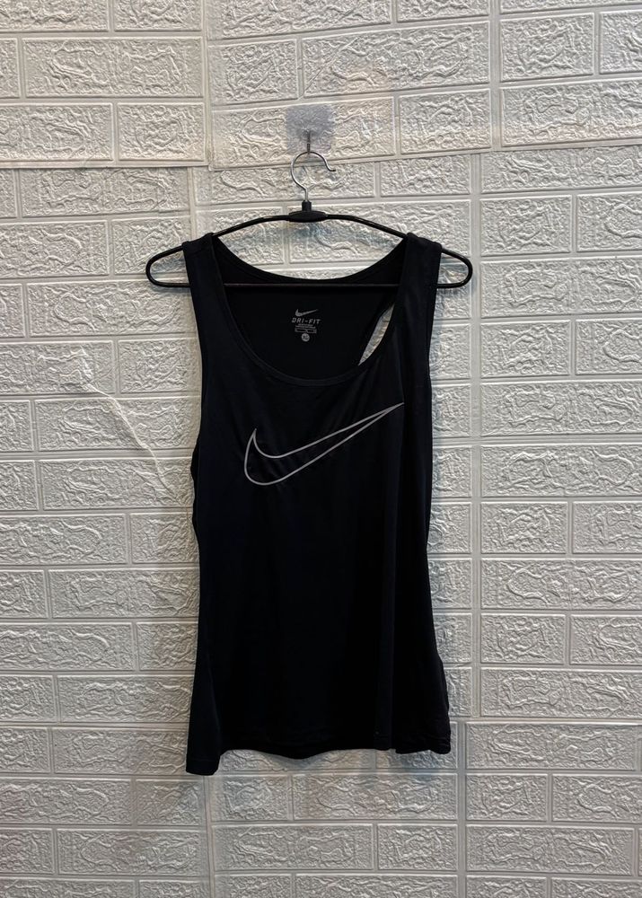 🇦🇺 Nike Imported Vest