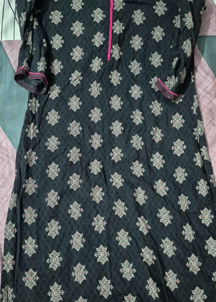 black and pink line suit beautiful