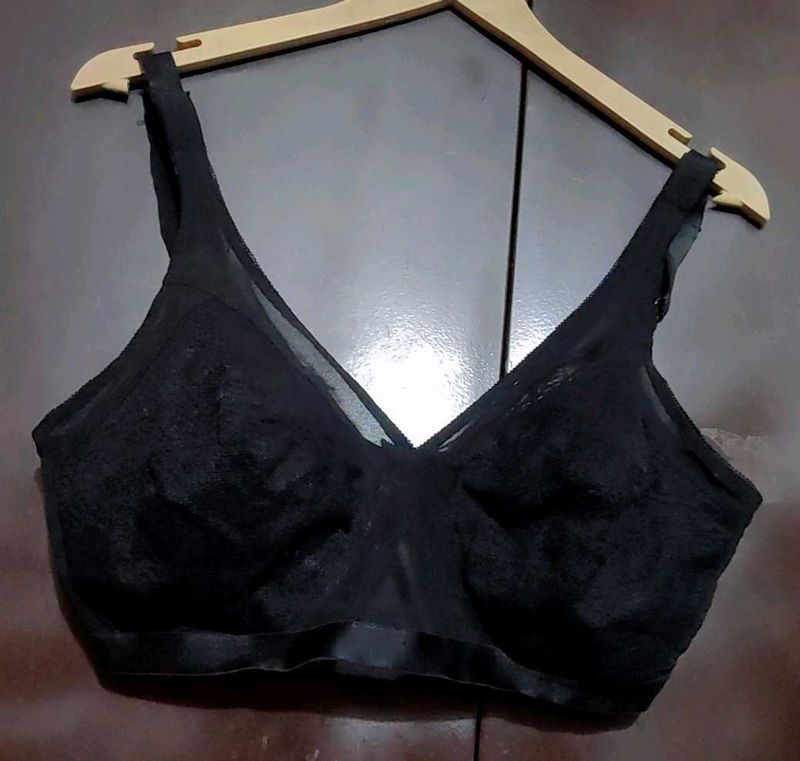 Black ⚫ Net Pattern Bra For 46 Bust