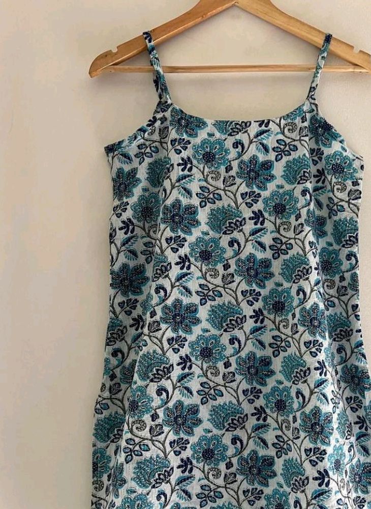 Inji Short Strap Kurta