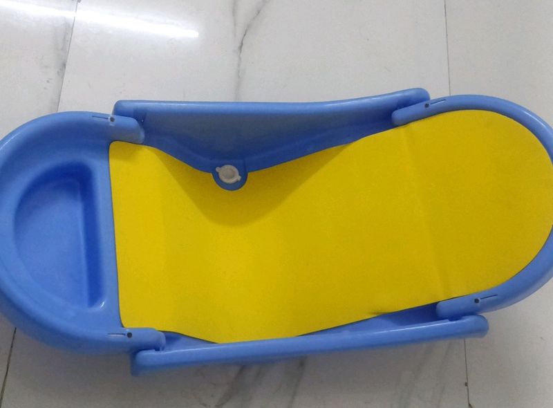 Foldable Non-Toxic Plastic Baby Bath Tub with Anti