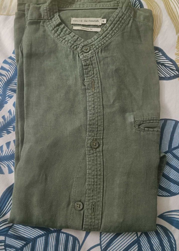 Mens Shirt Size 40 M Slightly Faded