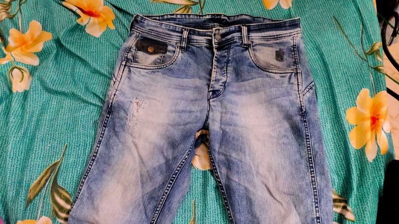 Roadster Straight Fit Pant