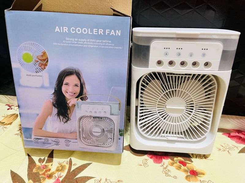 Mini Portable Air Conditioner Coller New With Tag