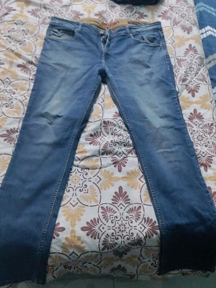 Blue Shaded Jeans