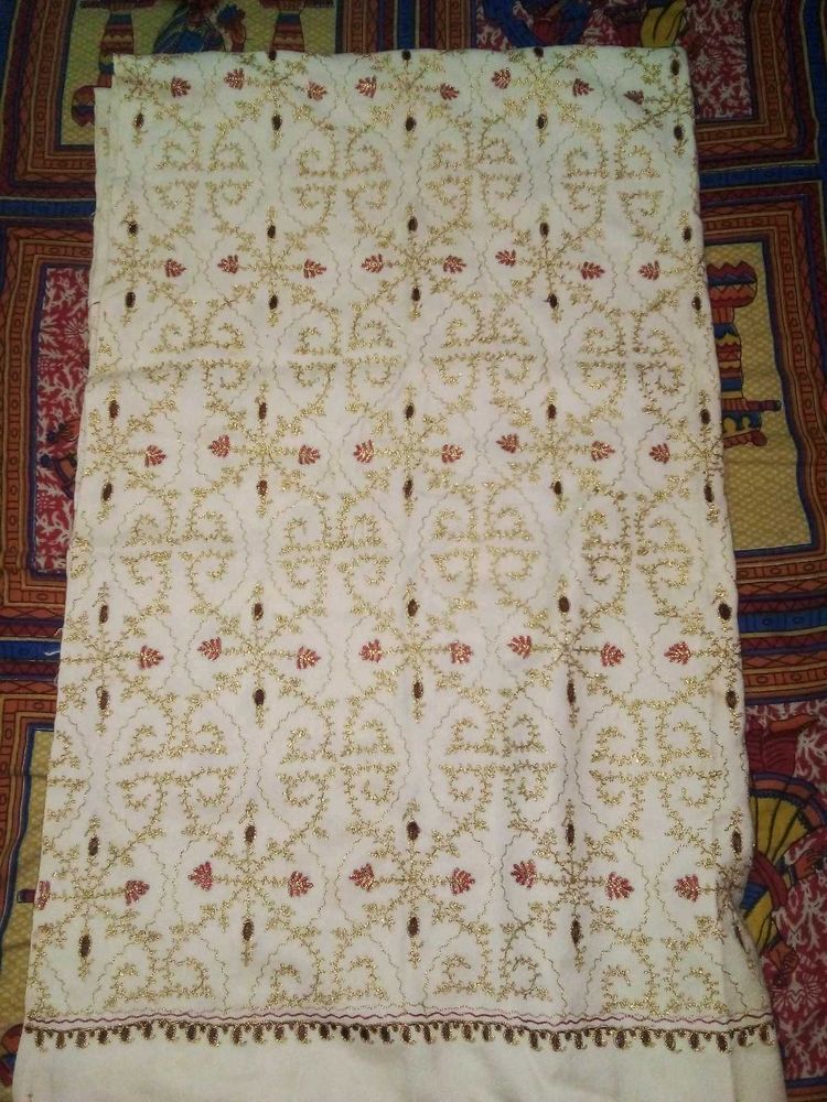 Womens Golden Shwal.