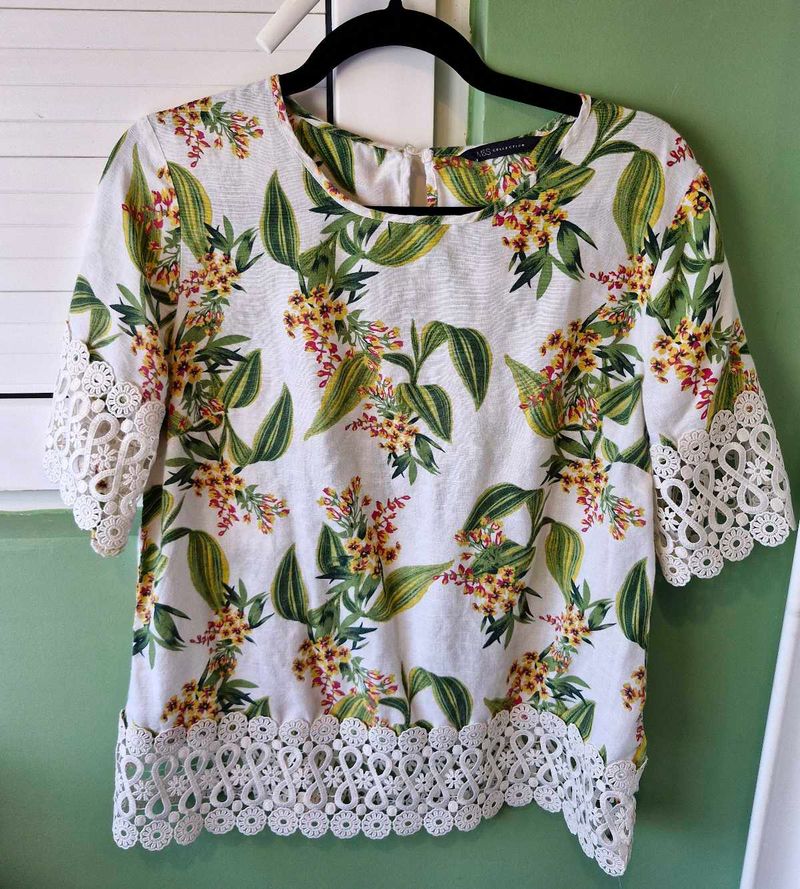 M&amp;S Floral Lace Top