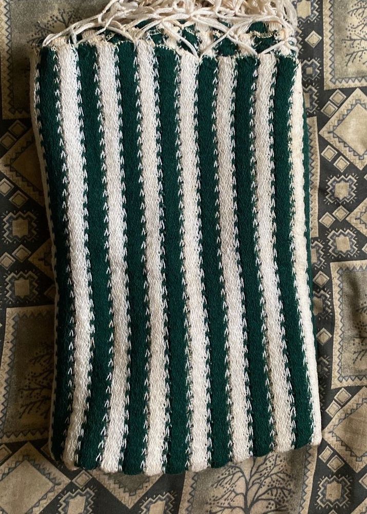 Striped woolen shaal for women