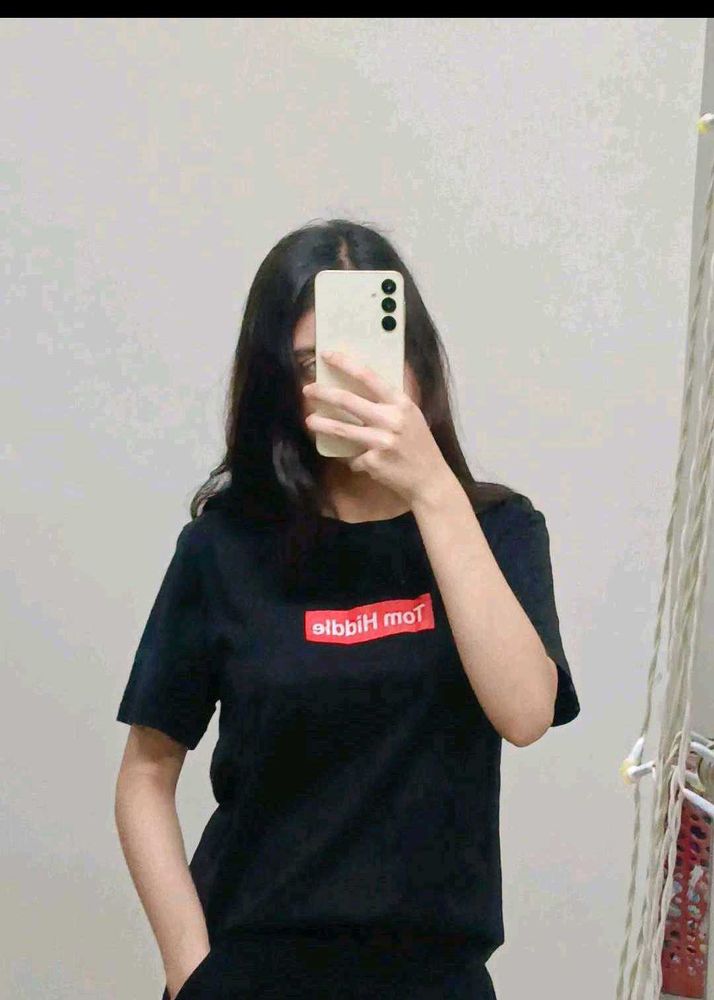 Tom Hiddle T-shirt