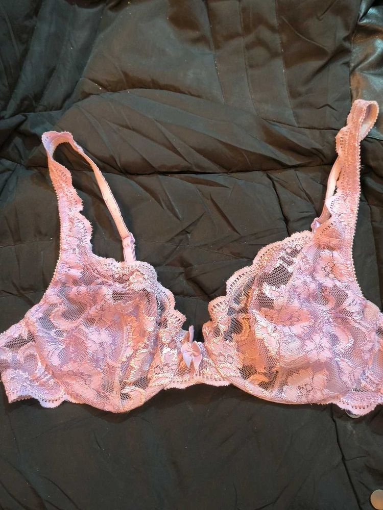 Lace Bra - Delicate &amp; Comfortable