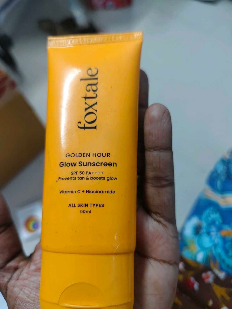 combo Of 2 , Foxtale Sunscreen And Ponds Serum